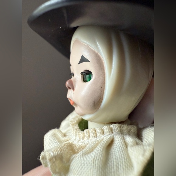 Collectible Wizard of Oz Scarecrow - Picture 9 of 15